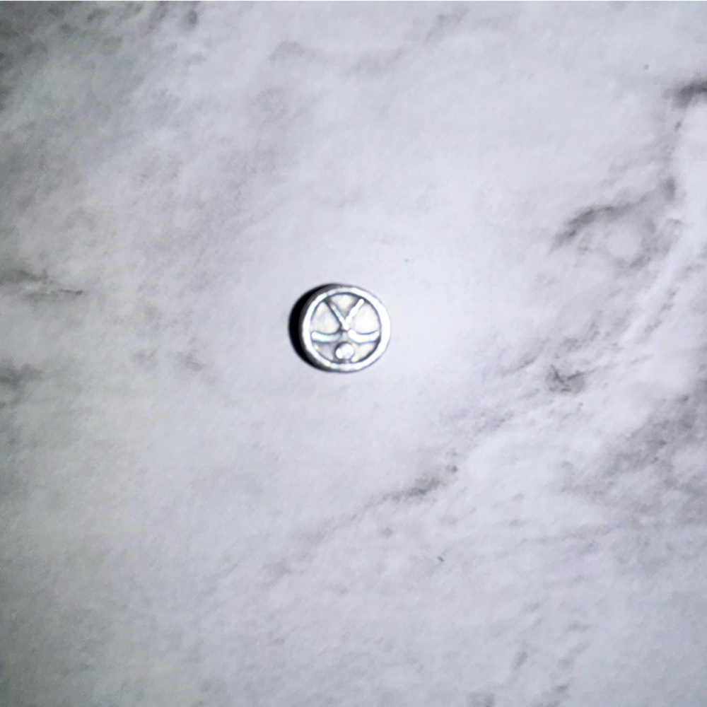 Hockey mom Pandora charm! Calling hockey moms!